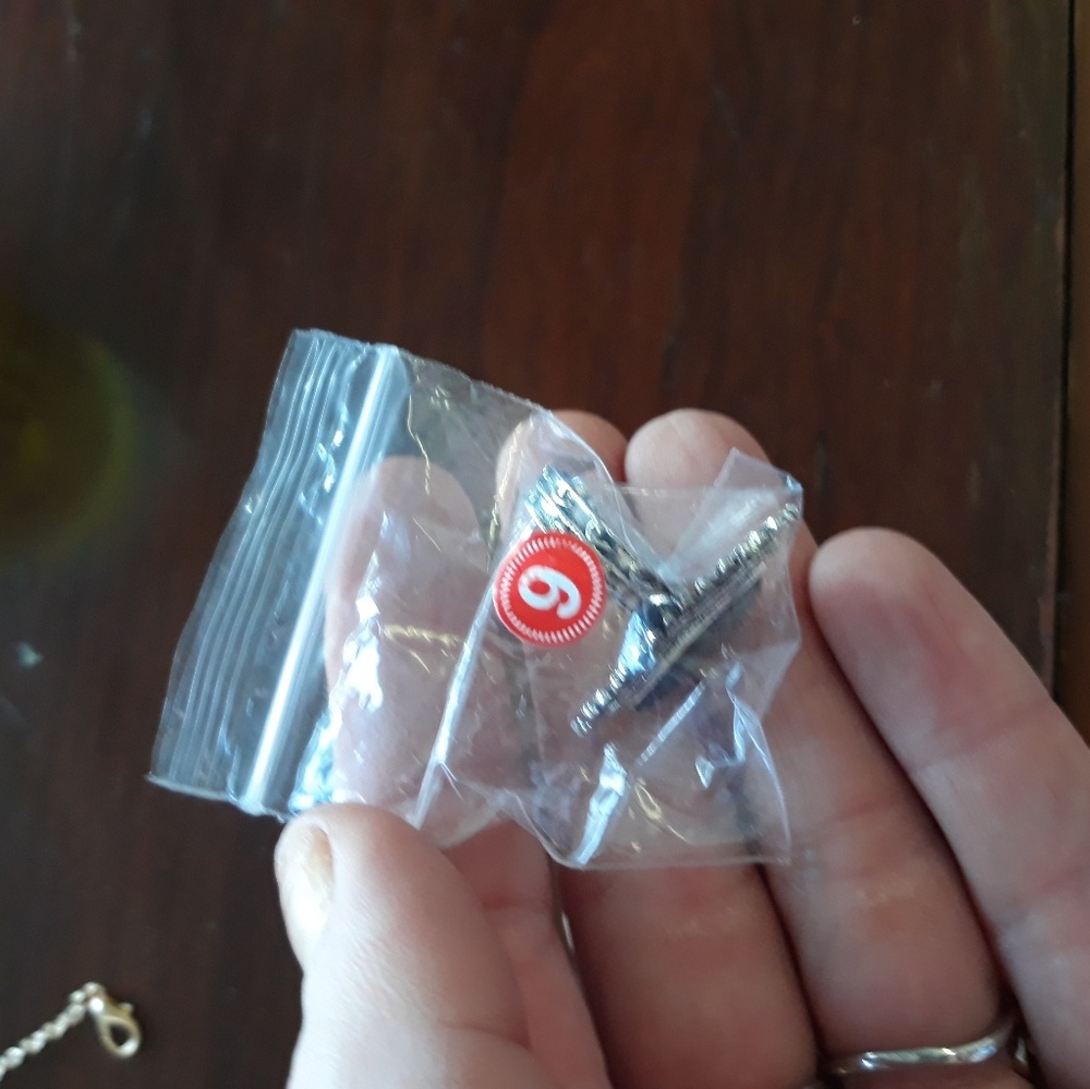 Silver ring - Picture 3 of 3